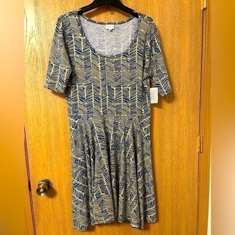 LuLaRoe Nicole Size 2x NWT